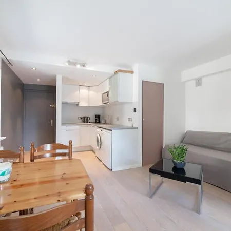 Starton Furnished Flat 霞慕尼